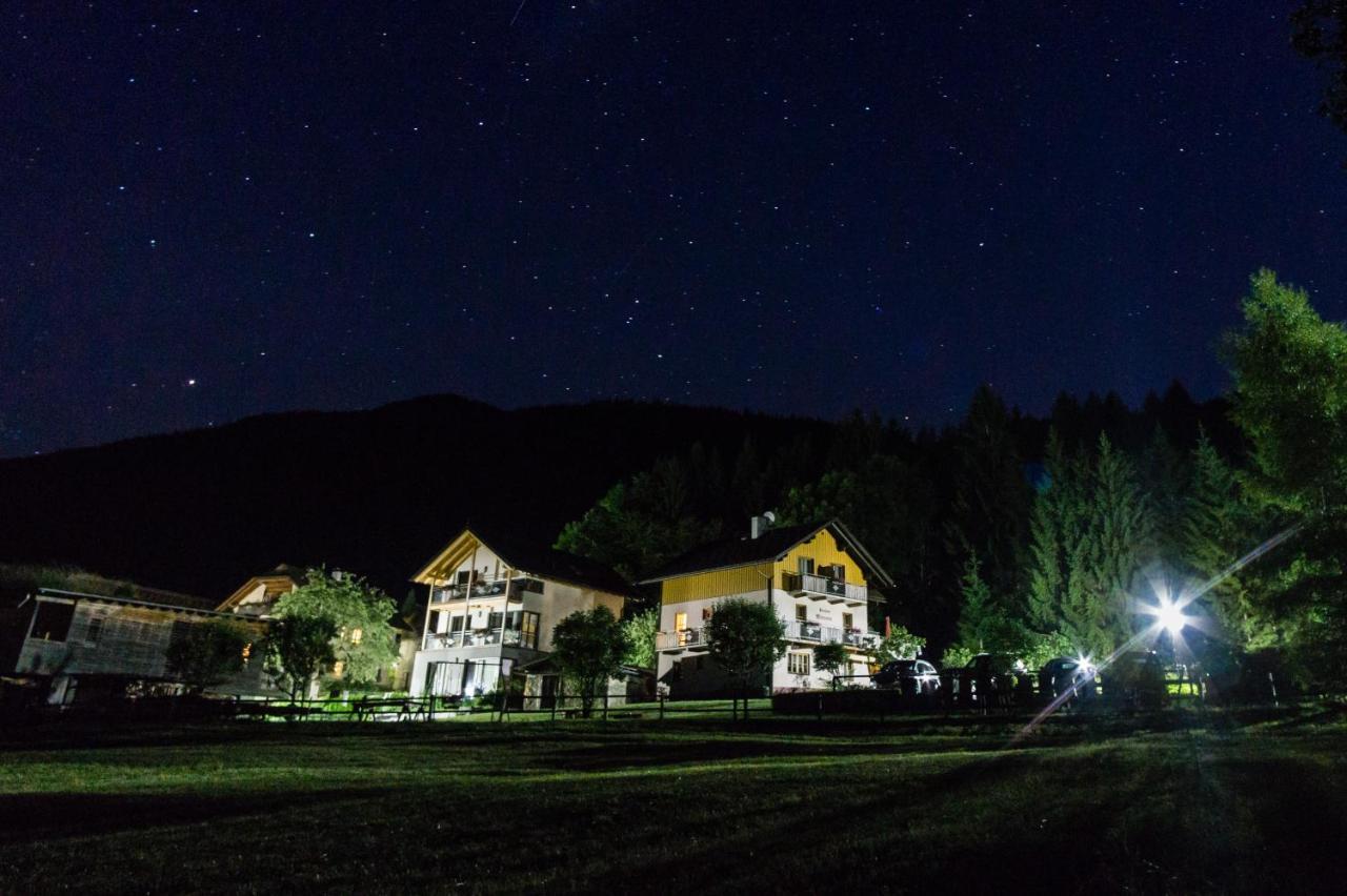 Ferienwohnungen Mitterer Weissensee Bagian luar foto